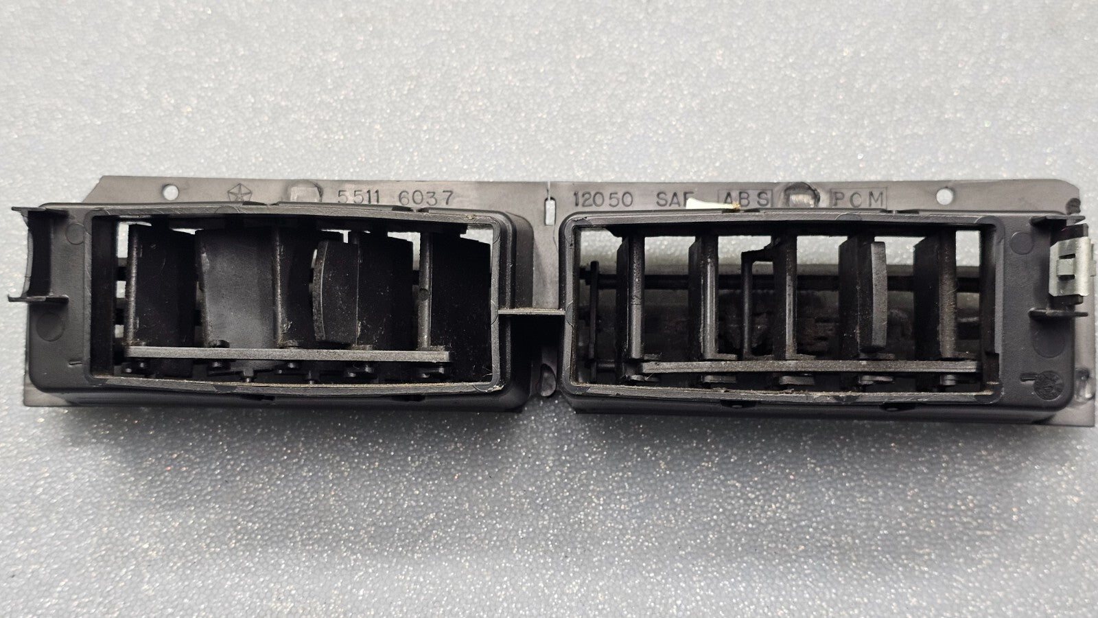 🔥99-04 Jeep Grand Cherokee Dash Center Air Vent A/C AC Heater Panel Black