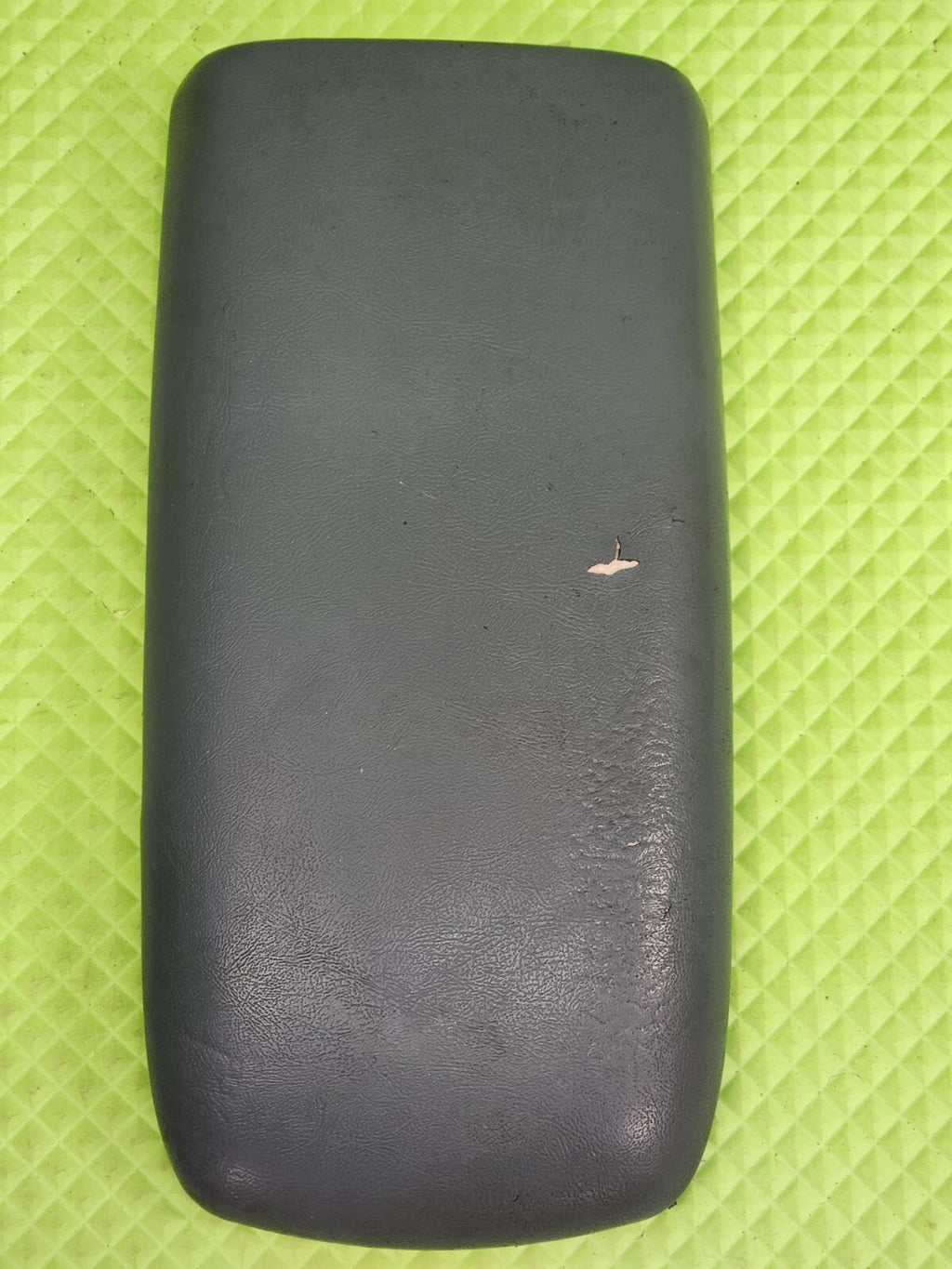 1999-2002 Ford Explorer/Explorer Sport Front Armrest Console Lid Black