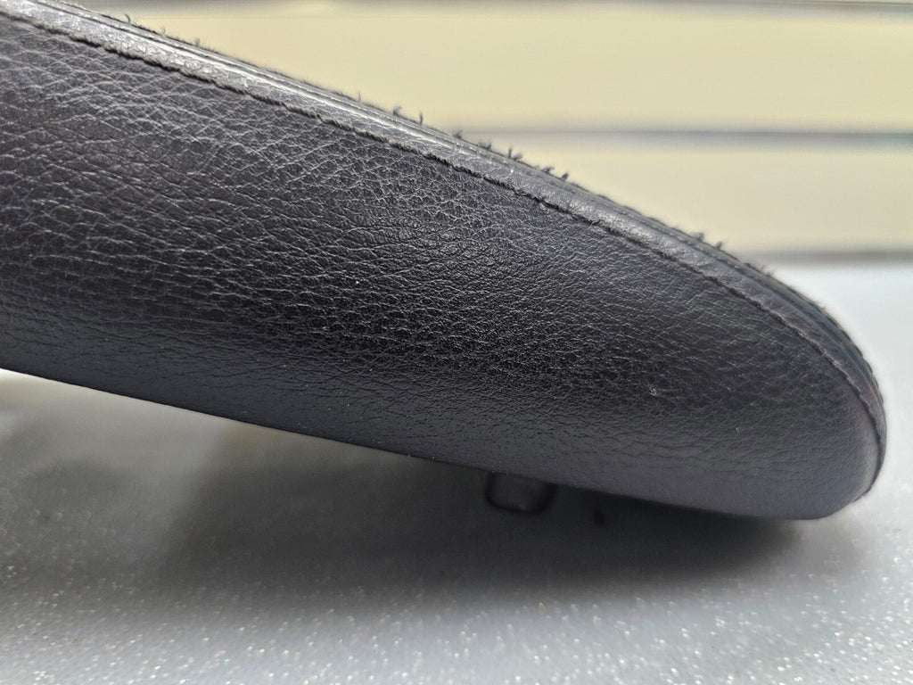 12-19 Volkswagen VW Passat Front Center Console Cover Lid Armrest Top Pad Black
