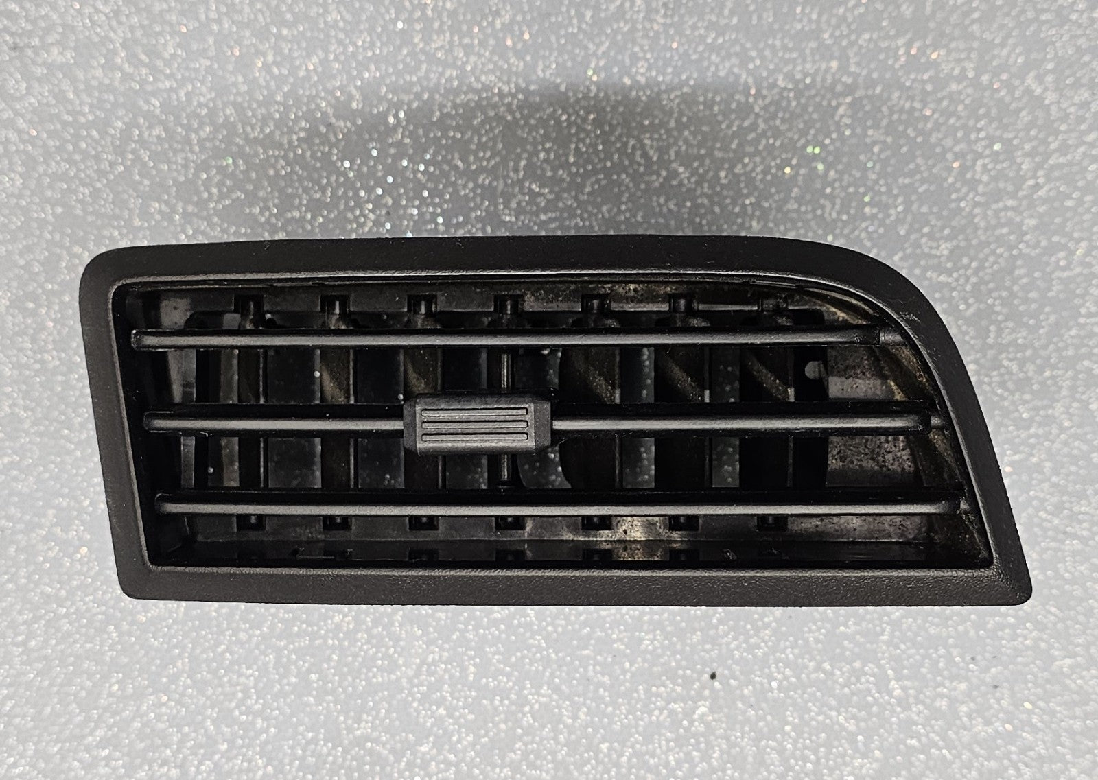 🔥08-11 FORD FOCUS DASH RIGHT PASSSENGER AIR VENT A/C AC HEATER PANEL BLACK