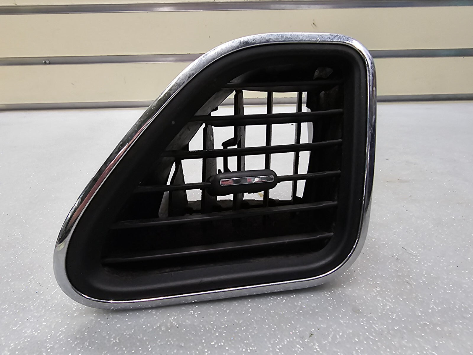 11-14 CHRYSLER 200 DASH PASSENGER AC HEATER AIR VENT GRILLE CONDITIONER SILVER