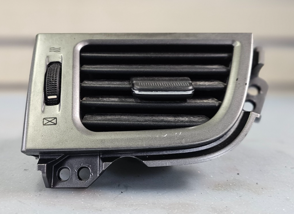 🔥11-13 ELANTRA DASH LEFT DRIVER HVAC AC HEATER AIR VENT CONDITIONING SILVER OEM