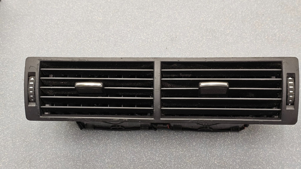 02-08 AUDI B7 A4 S4 RS4CENTER DASH PANEL A/C HEATER AIR VENT CONDITIONING BLACK