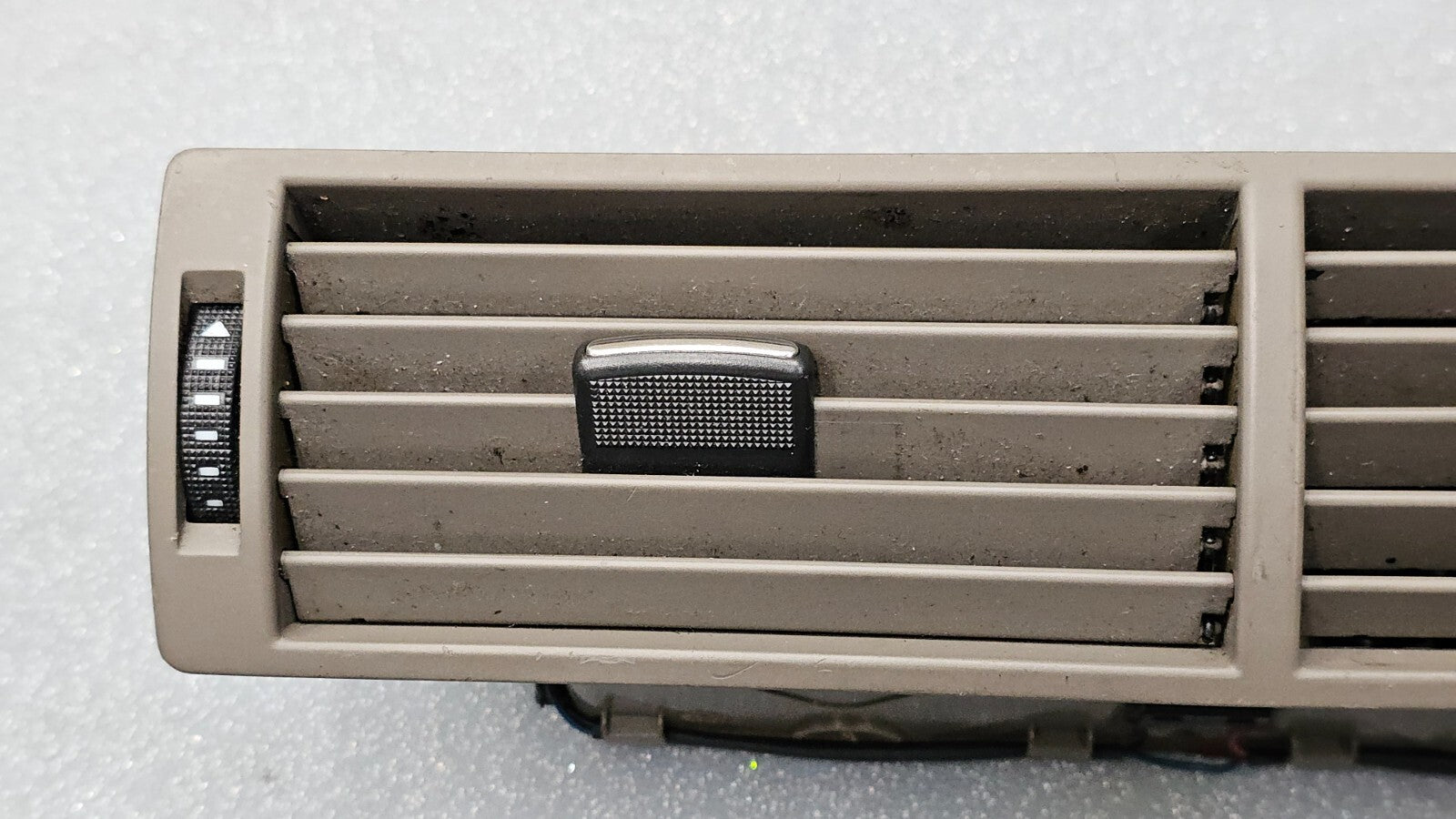 🔥02-08 Audi A4 S4 AVANT QUATRO CENTER DASH AIR VENT Heater Conditioning Tan