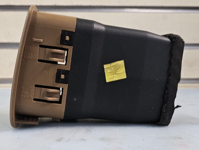 🔥99-06 Silverado Sierra Right Passenger Dash A/C HVAC AC Heater Air Vent Tan