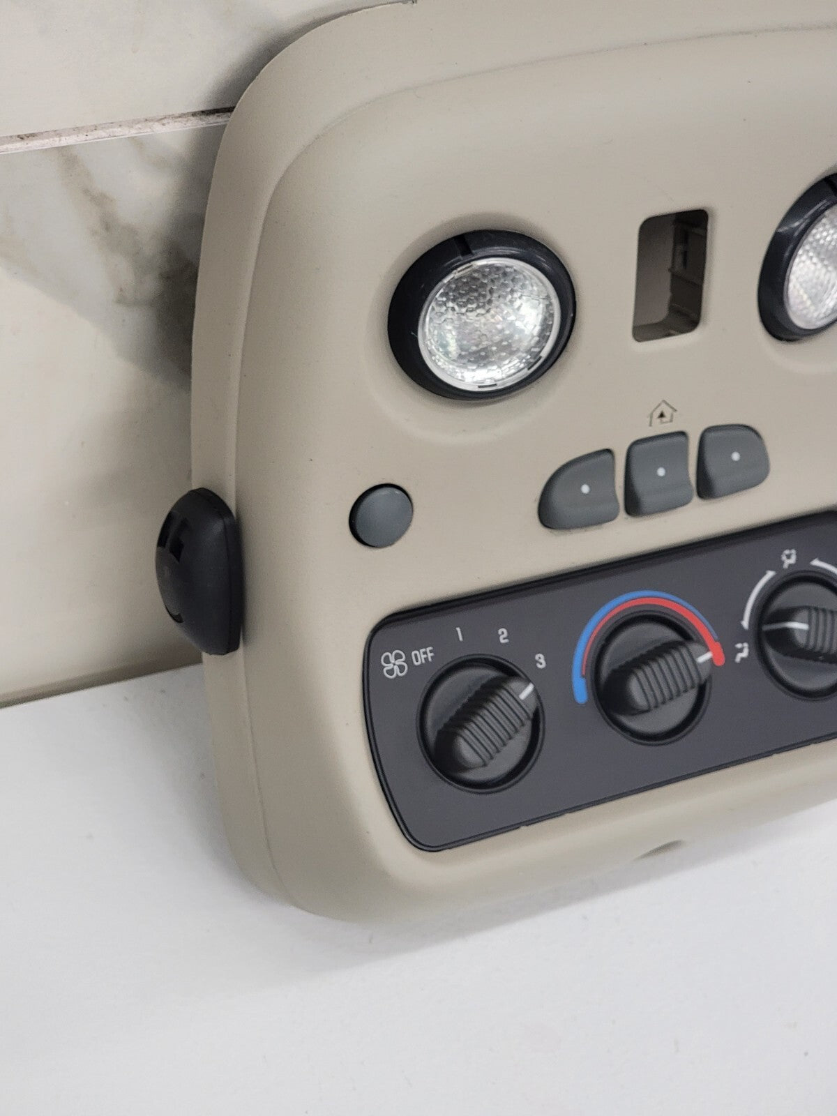 🔥03-06 Escalade Tahoe Yukon OVERHEAD ROOF CONSOLE/MAP LIGHT  LIGHT TAN