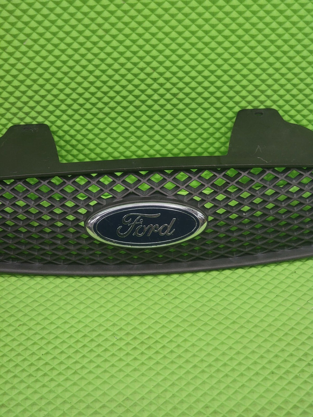 🔥2004-2007 Ford Taurus Front Hood Grill Grille w/ Emblem dark gray
