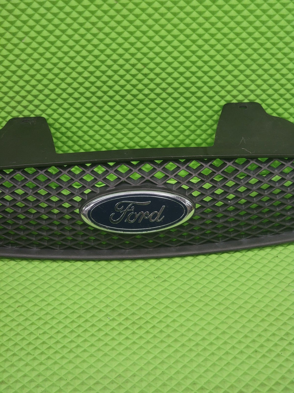 🔥2004-2007 Ford Taurus Front Hood Grill Grille w/ Emblem dark gray