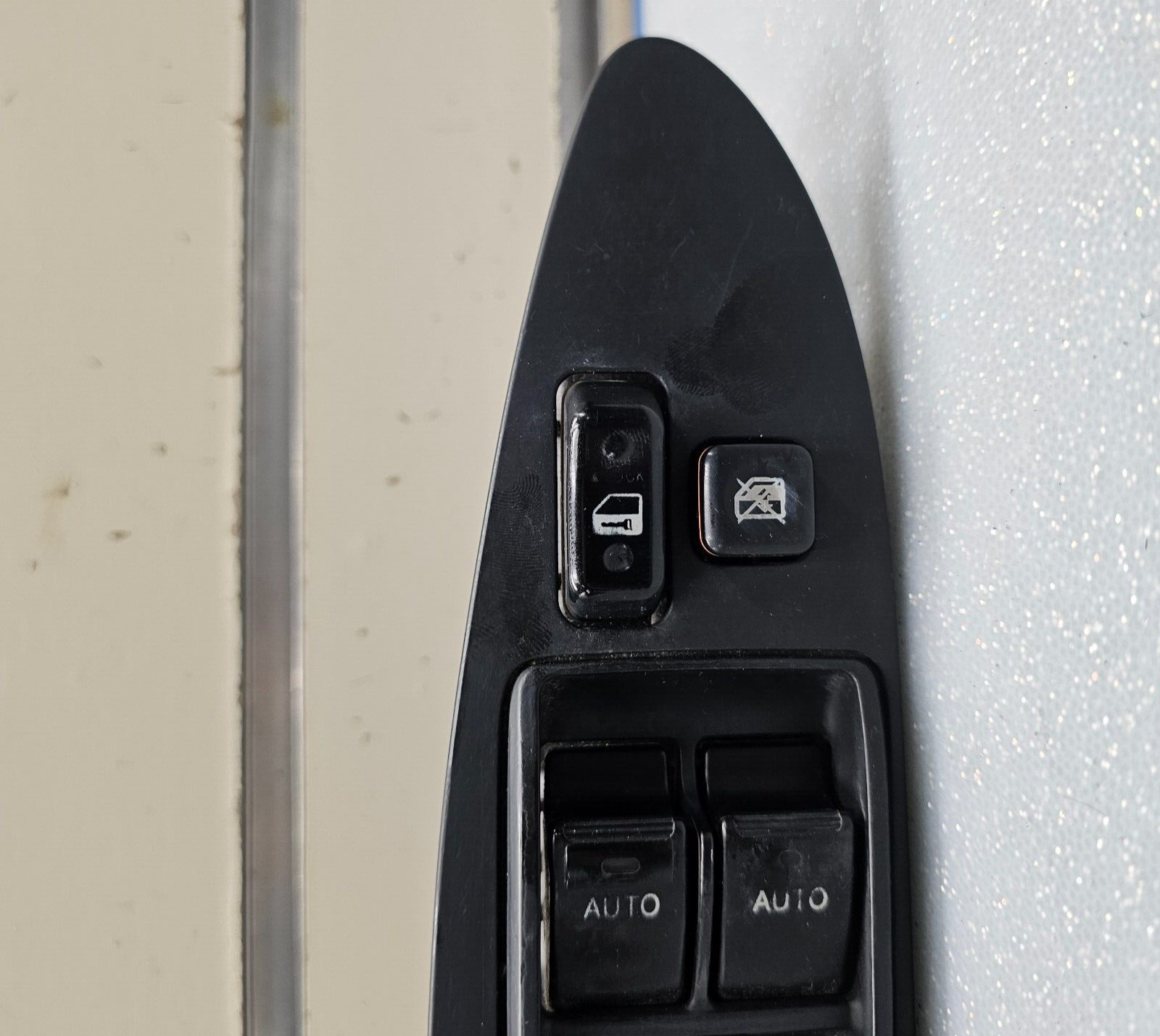 05-09 Avalon Driver Master Door Power Window Switch Regulator Assembly Black