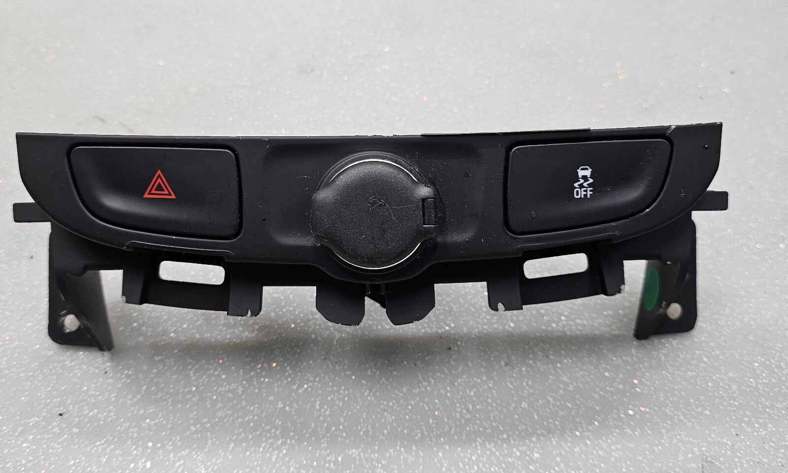 🔥13-16 Chevrolet Chevy Malibu Hazard Switch 12V socket dash console bezel OEM