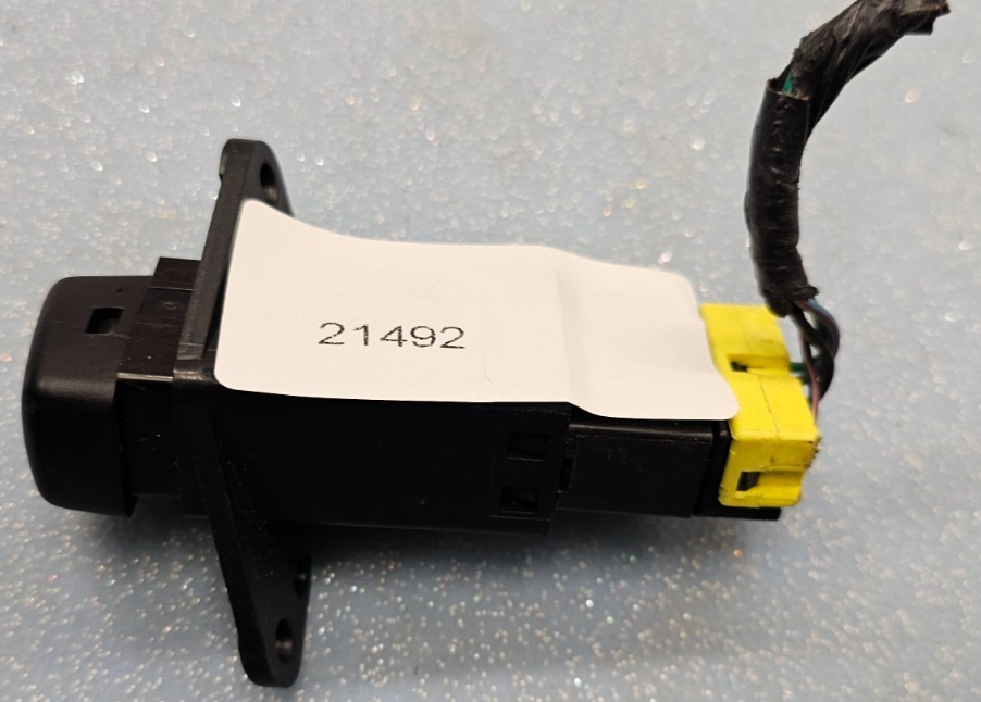 🔥99-02 Ford Expedition Navigator Rear Defroster Control Switch Assembly Black