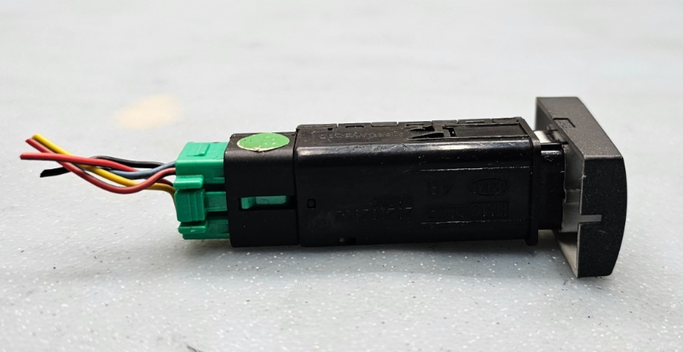 🔥2010-2012 Hyundai Santa Fe Dash Front Defroster Control Switch Button OEM
