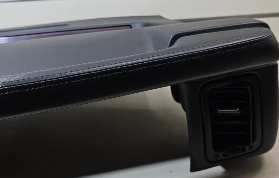 🔥99-06 ESCALADE Upper Dash Cap Cover Top Pad Dashboard ASSEMBLY BLACK OEM DP1