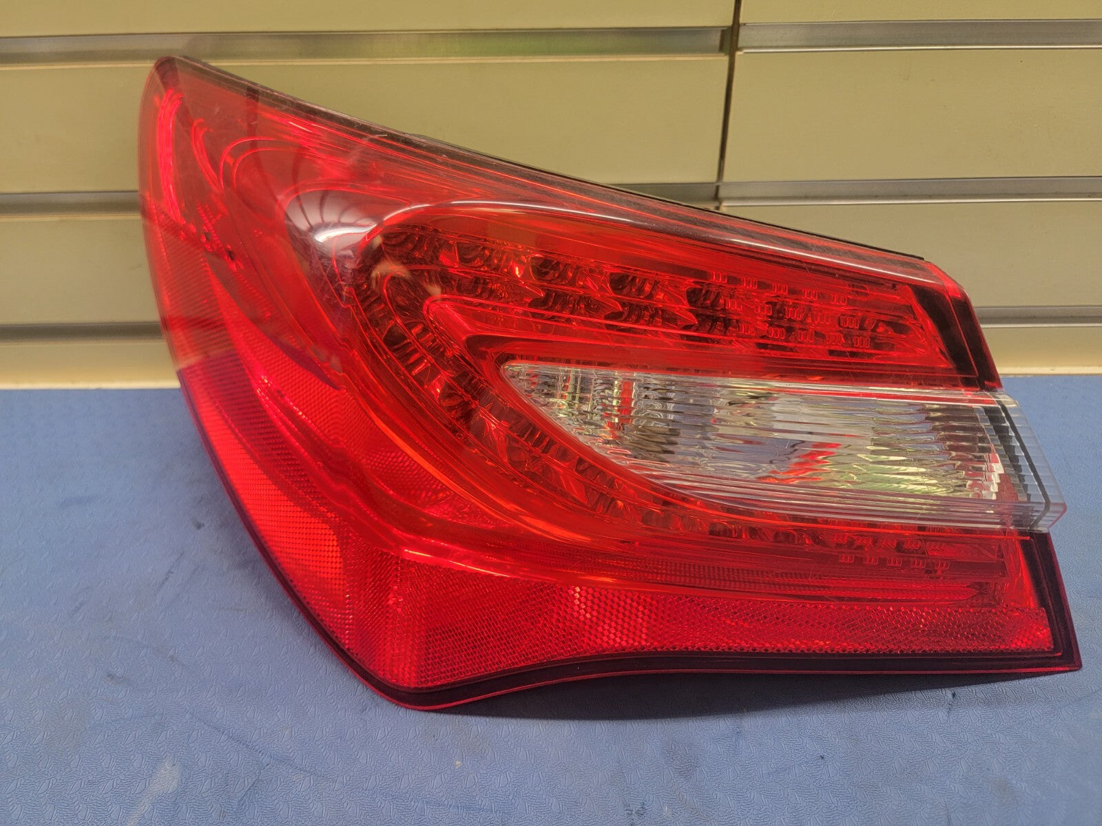 🔥2011 - 2014 Chrysler 200 Tail Light taillight tail lamp driver side right