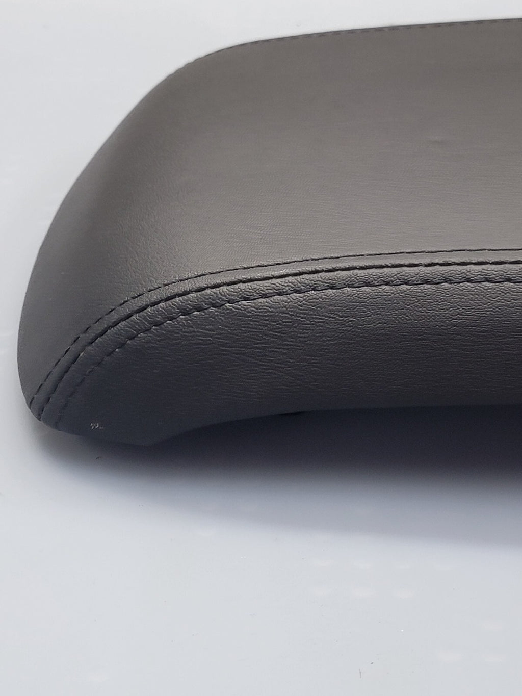 2007-2010 Ford Edge Center Console Lid Leather Arm rest Assembly OEM Black