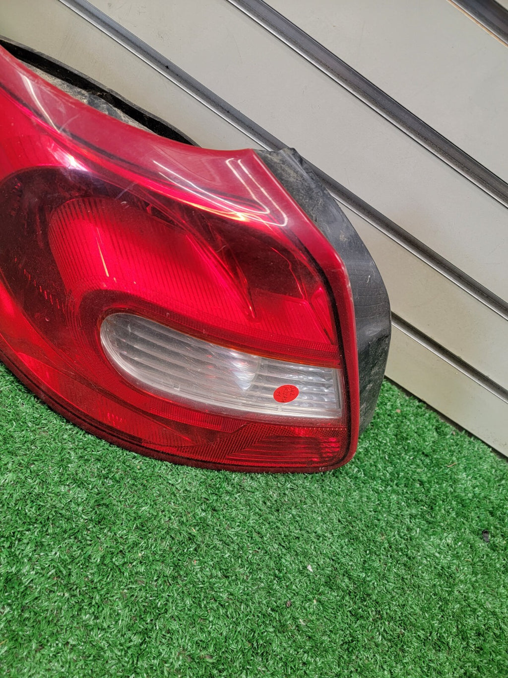 🔥2010-2013 Suzuki Kizashi LEFT DRIVER Side Outer Tail Light Lamp MY7021-2