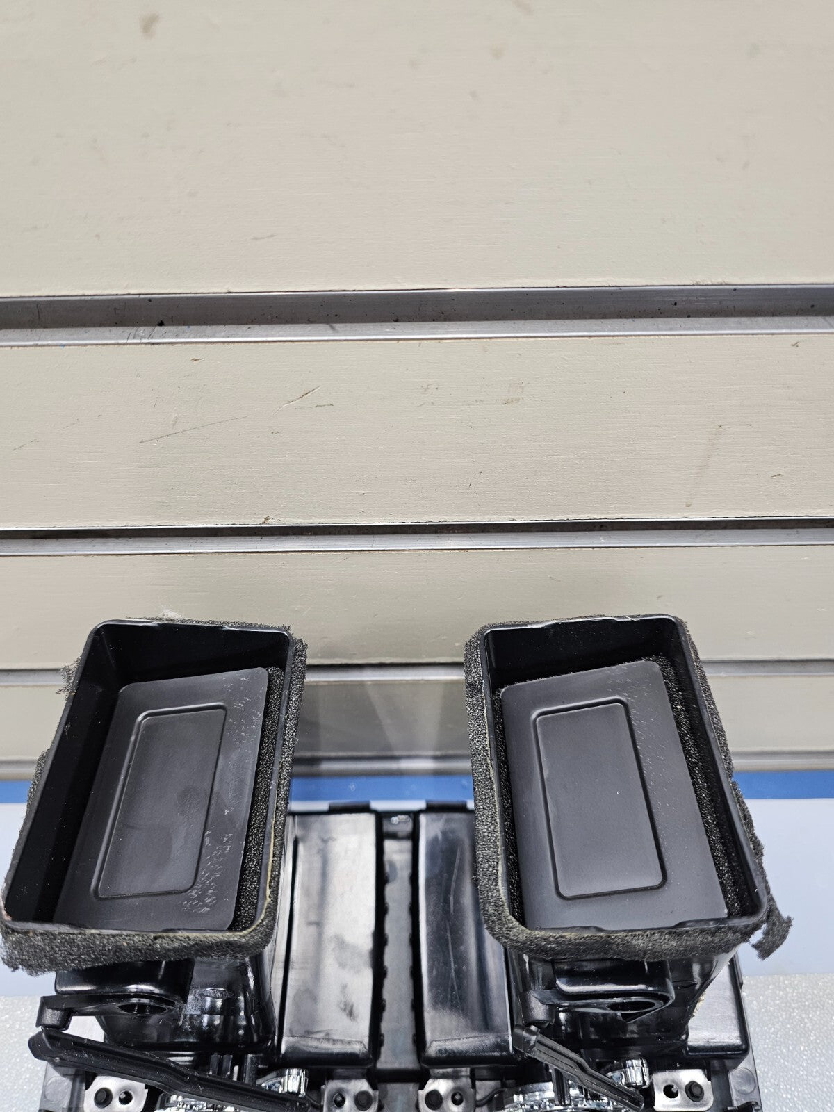 🔥12-20 DODGE CARAVAN RADIO BEZEL CLIMATE CONTROL HVAC DASH TRIM AIR VENT OEM