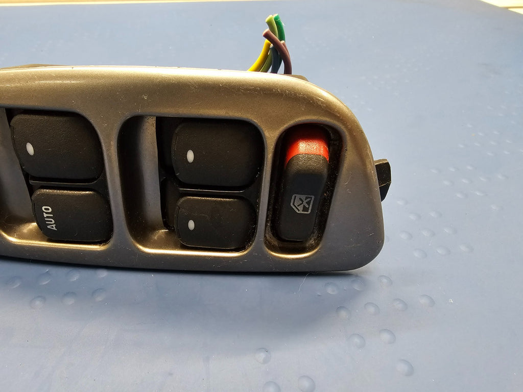 04-07 MALIBU LEFT DRIVER MASTER POWER WINDOW DOOR CONTROL SWITCH ASSEMBLY SILVER