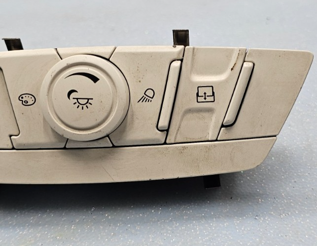 🔥12-14 FORD FOCUS UPPER OVERHEAD CONSOLE DOME LIGHT LAMP LIGHT TAN
