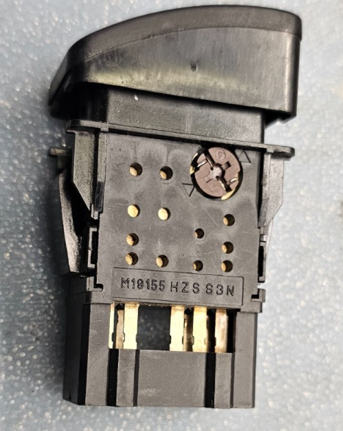 🔥01-05 Civic Center Dash Hazard Switch Warning Light Emergency Flasher Assembly
