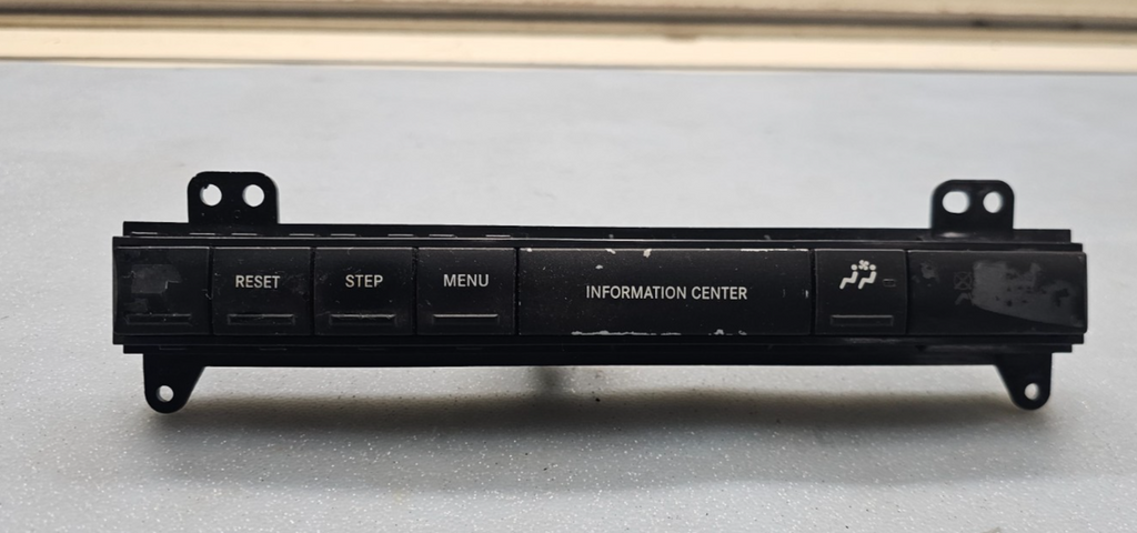 🔥05-06 Grand Cherokee Commander Information Switch Control Instrument Panel