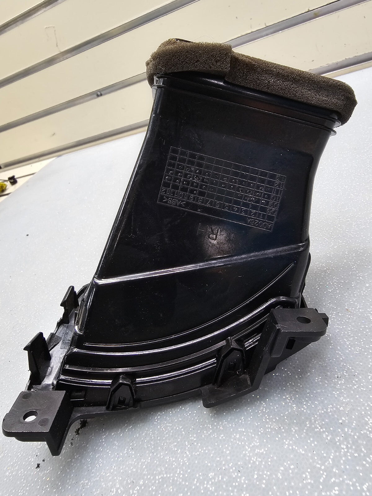 🔥11-13 Kia Sorento Dash AC Heater Filter Air Vent Duct Assembly Grille Black