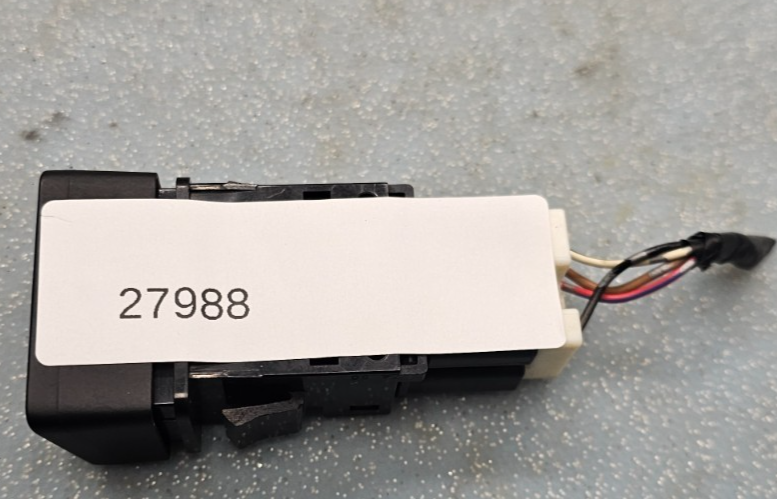 04-15 Armada Titan Hazard Emergency Warning Light Button Control Switch Assembly