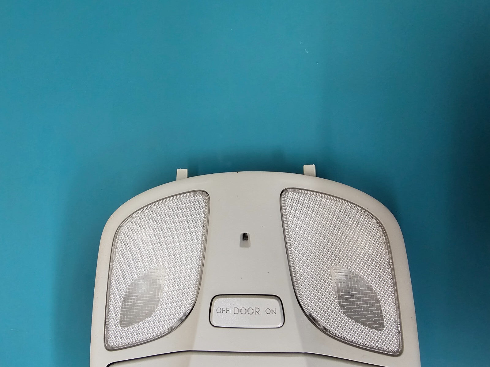 11-14 HYUNDAI SONATA OVERHEAD CONSOLE DOME LIGHT STORAGE SUNROOF STORAGE LT GRAY
