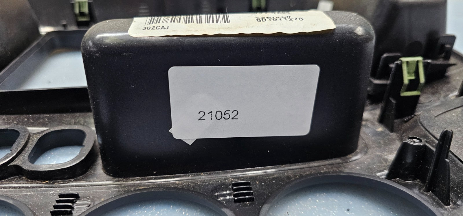 🔥2001-2007 FORD ESCAPE CENTER DASH RADIO A/C CLIMATE TRIM BEZEL BLACK OEM