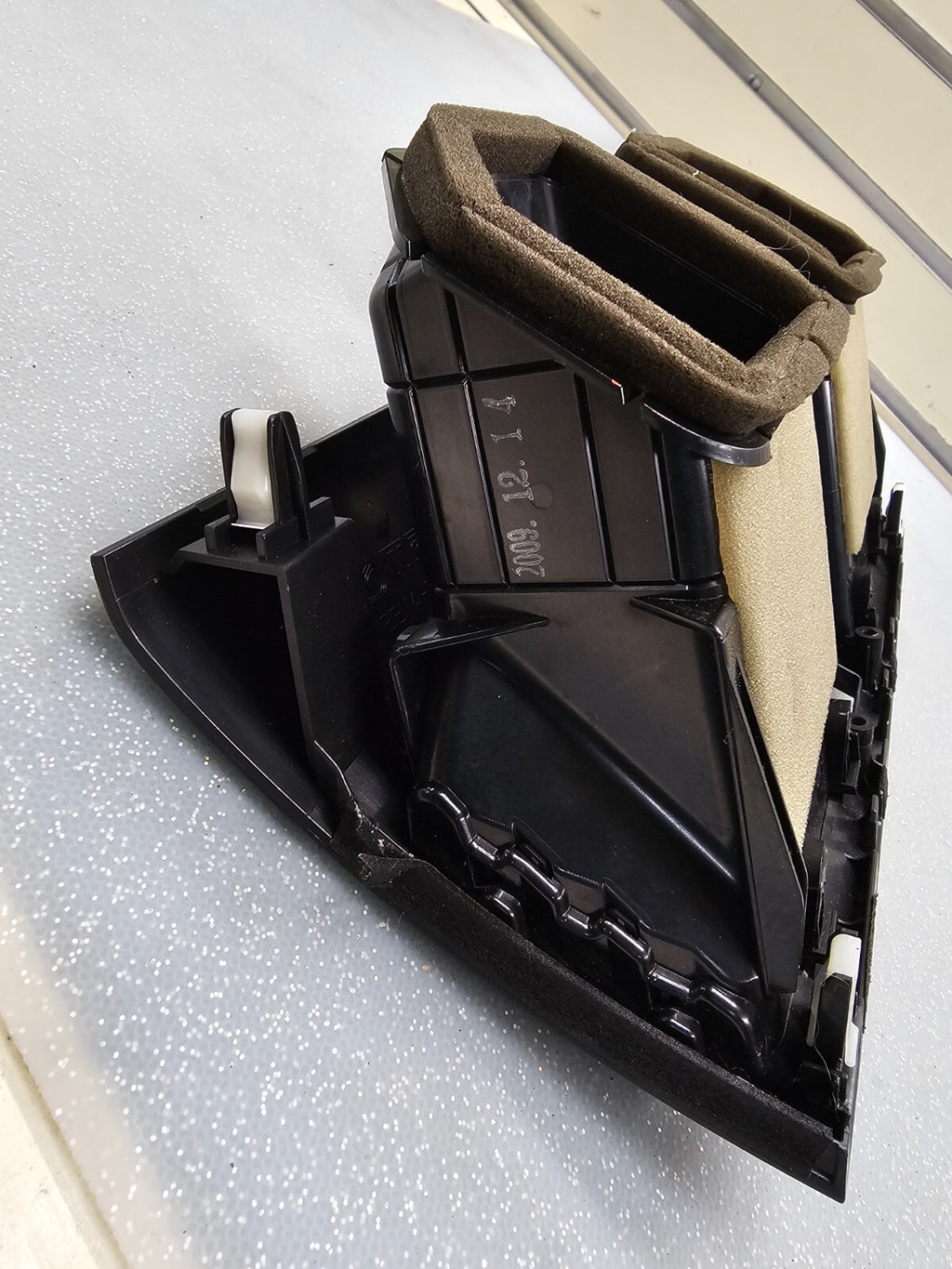 🔥10-13 MAZDA 3 CENTER DASH AIR VENT BEZEL A/C HEATER TEMPERATURE  PANEL BLACK