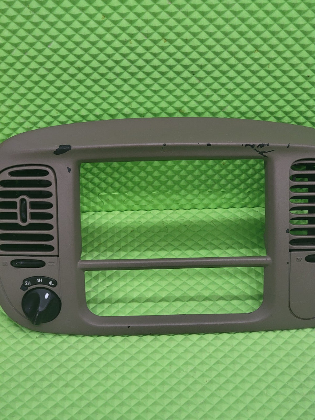 🔥97-03 Ford F150 Center Dash Radio Climate BEZEL Panel 🔴AIRBG Line Lt Tan B1