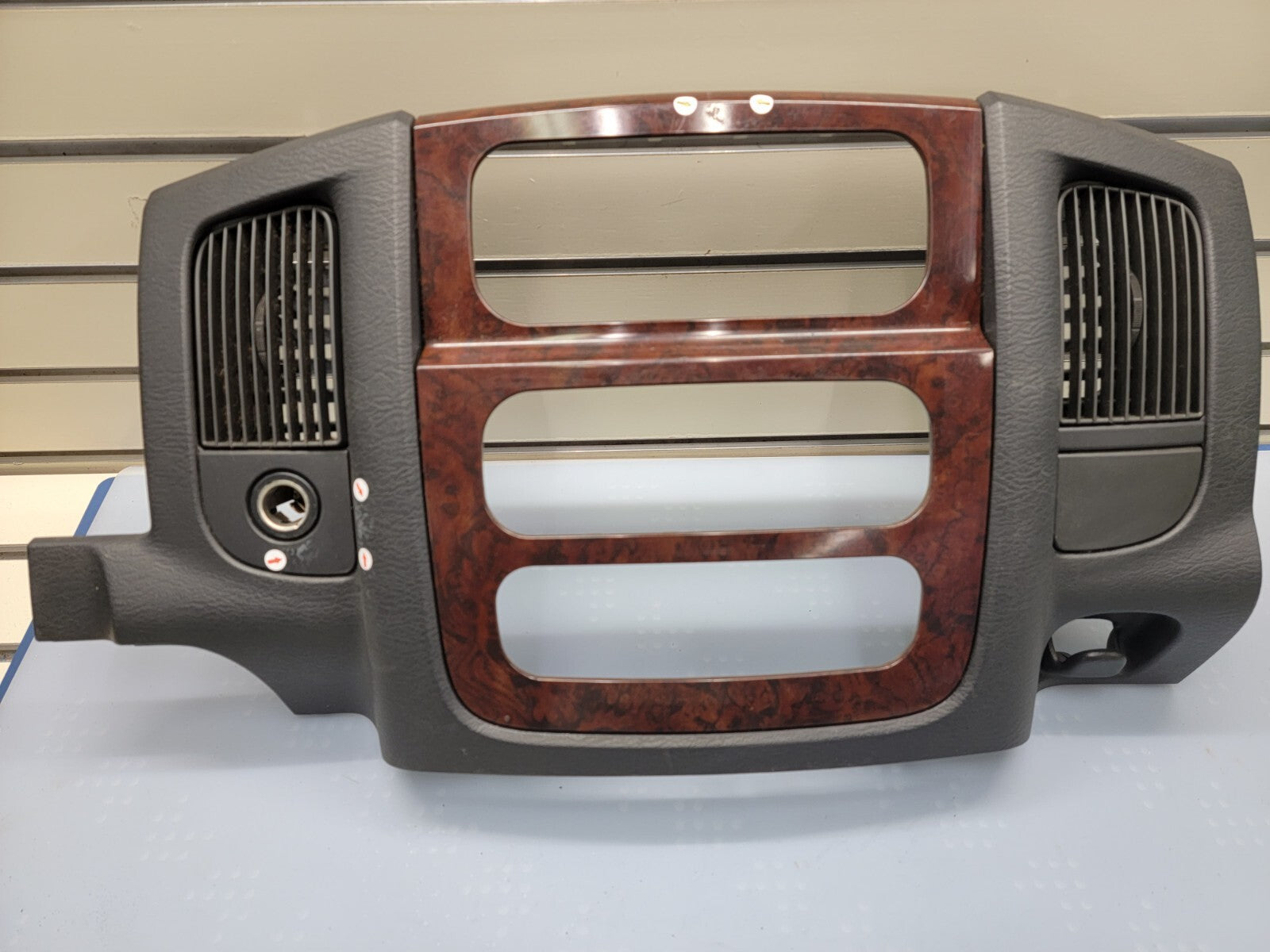 🔥2002-2005 Dodge Ram Climate Radio Control A/C Heat Dash Vents WOODGRAIN Bezel