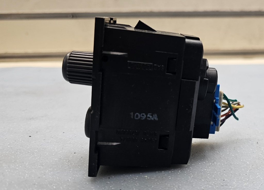 🔥99-02 TAHOE SUBURBAN GMC YUKON DENALI REAR WIPER FOG LIGHT SWITCH 4x4 BLACK