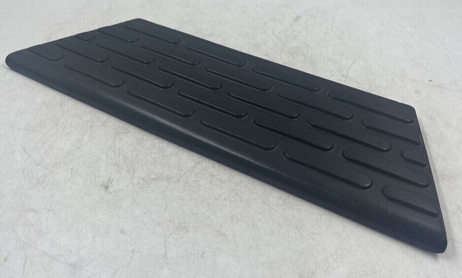 🔥2006 - 2008 Honda Ridgeline Rear Bumper Center Step Pad Factory OEM Black