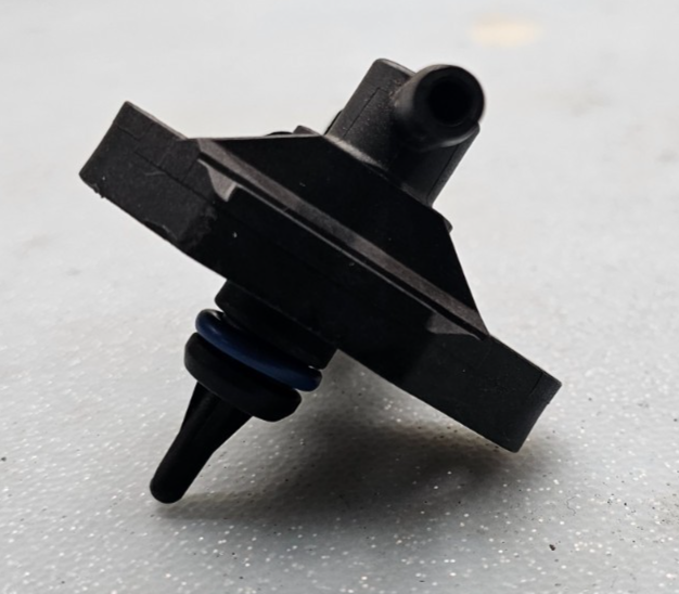 🔥04-14 Crown Victoria Mustang Explorer Fuel Injection Injector Pressure Sensor 