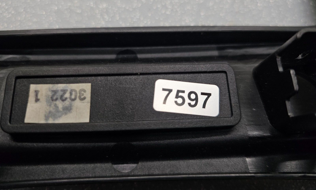 🔥03-07 Saturn Ion Dash Radio AC Climate Control Bezel Assembly Trim Panel BLACK