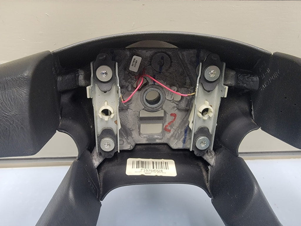 02-09 Trailblazer Envoy03-06 SILVERADO SIERRA YUKON STEERING WHEEL LEATHER BLACK