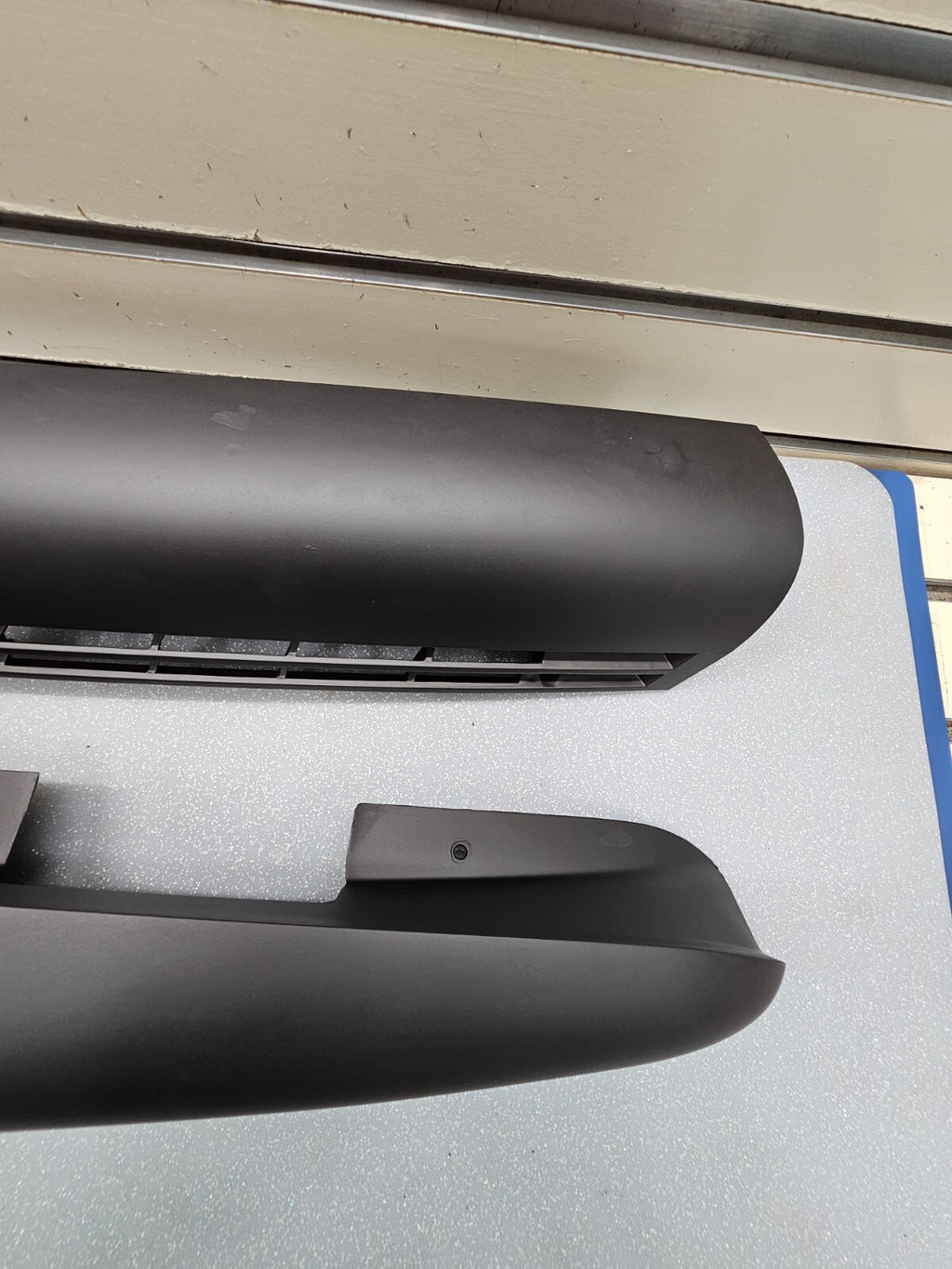 🔥95-99 Chevy GMC C/K Left Right Rear Exterior  D Pillar Barn Door Trim Molding