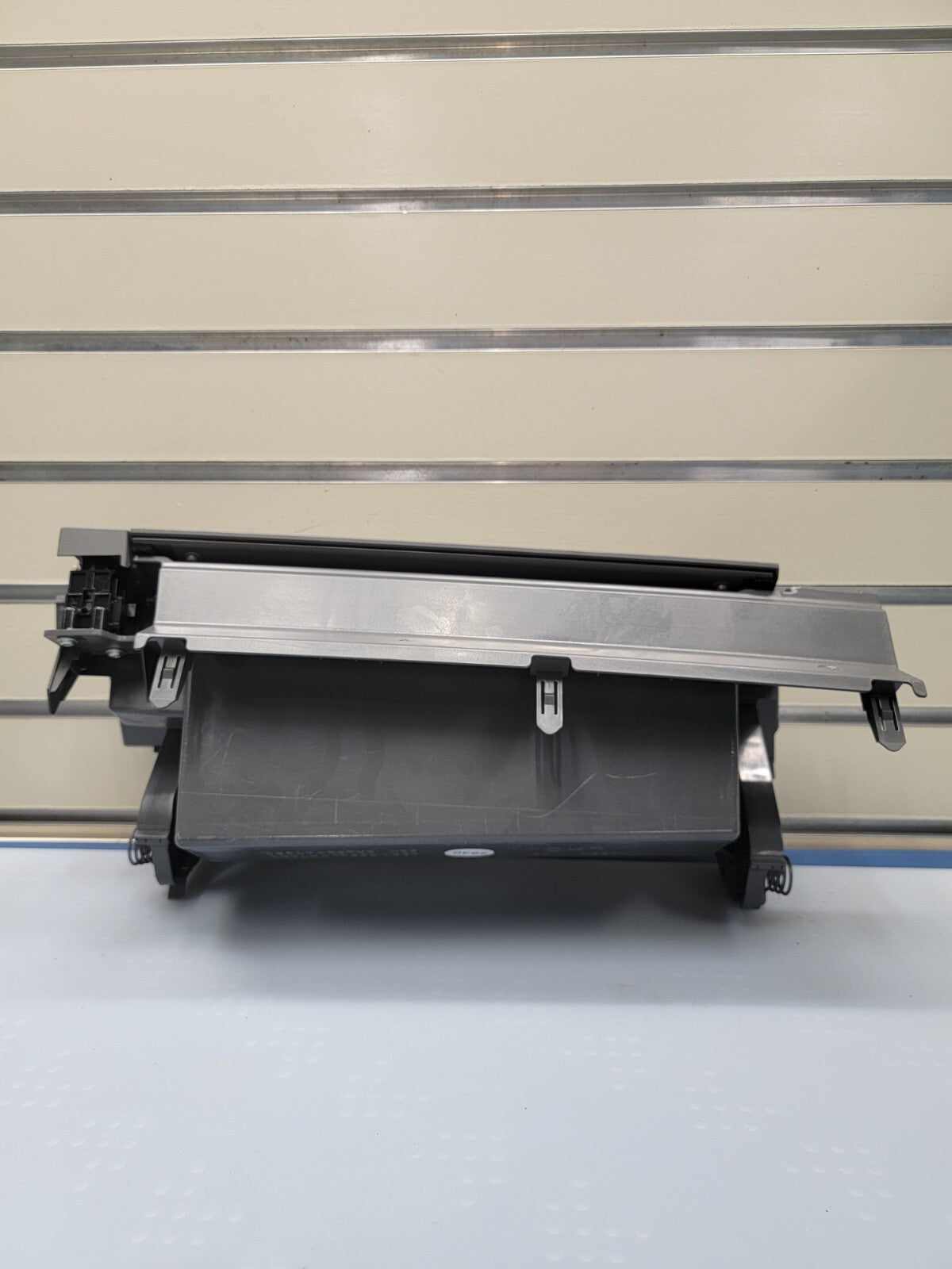 🔥2010-2015 TOYOTA PRIUS FRONT RIGHT PASSENGER GLOVE BOX COMPARTMENT OEM GRAY