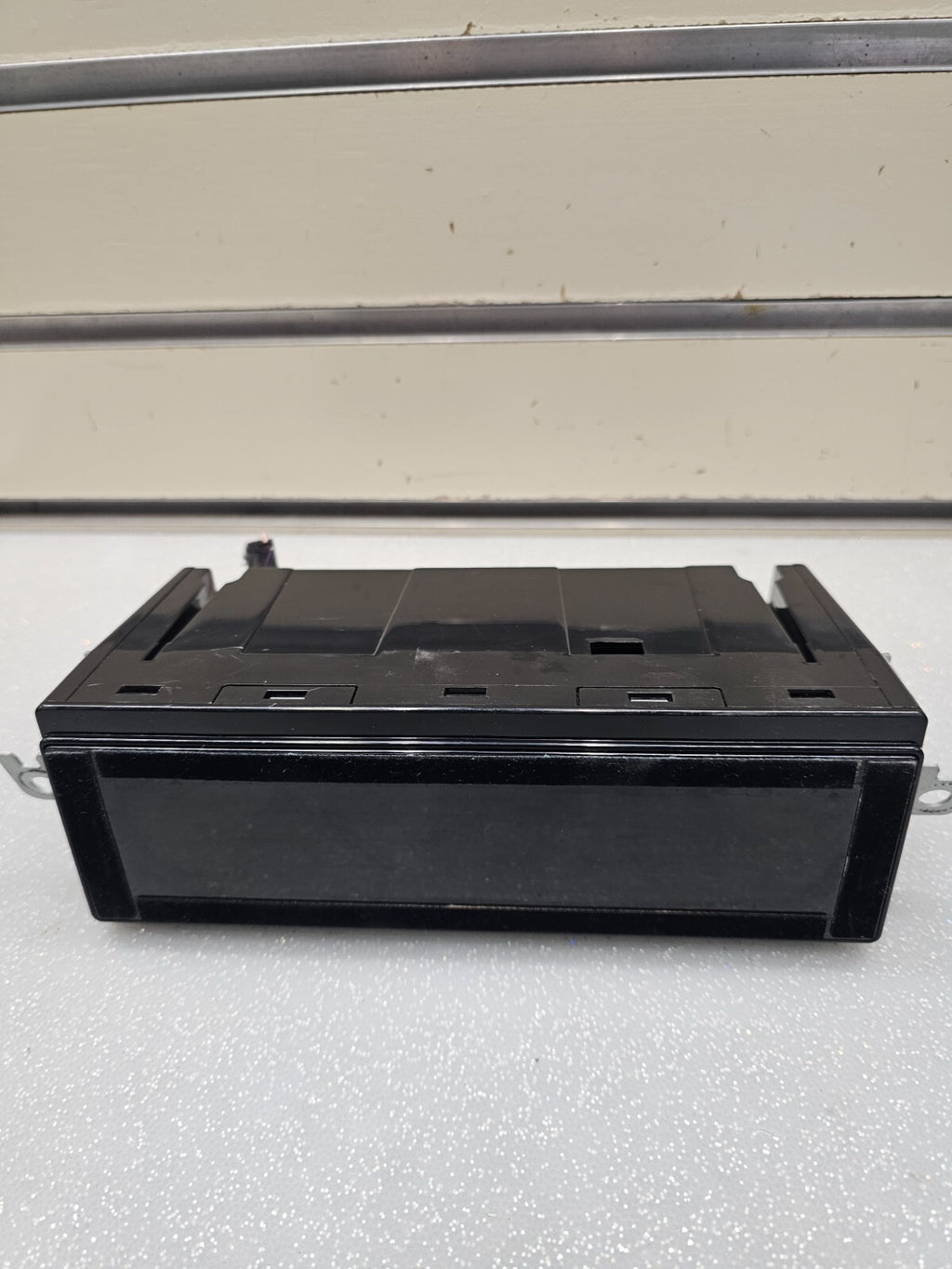 09 Ford Focus AUDIO RADIO EQUIPMENT TEMP INFIRMATION DIGITAL DISPLAY DIRECT OEM