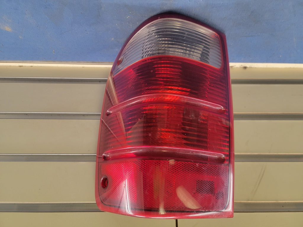 🔥2001-2005 Ford RANGER Left Driver Side Tail Light Lamp Assembly Chrome