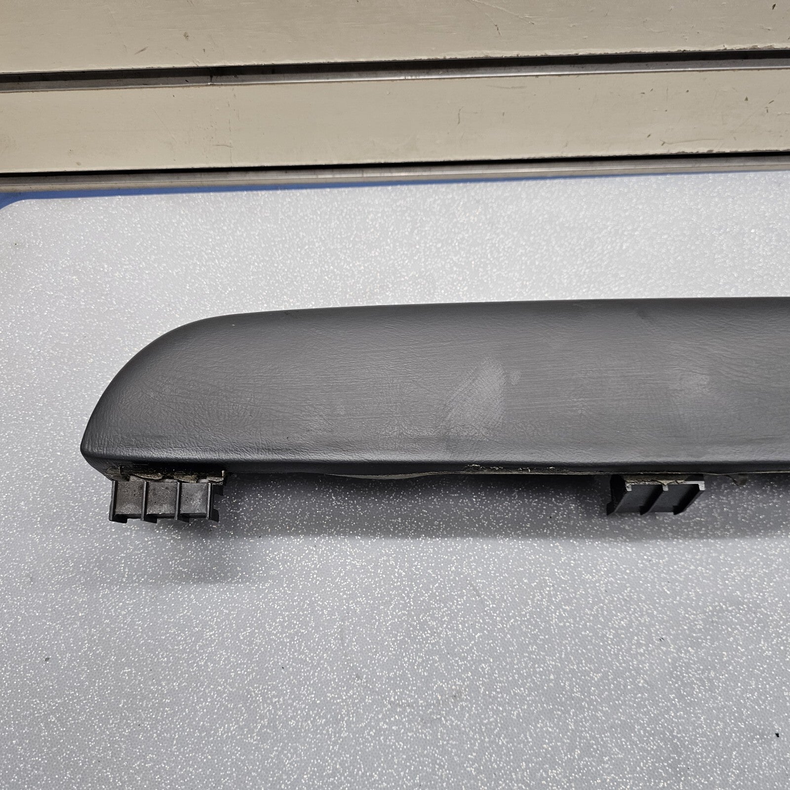 🔥99-06 Chevrolet GMC SilveradoTahoe Rear RIGHT Door Armrest Handle GRAPHITE H3