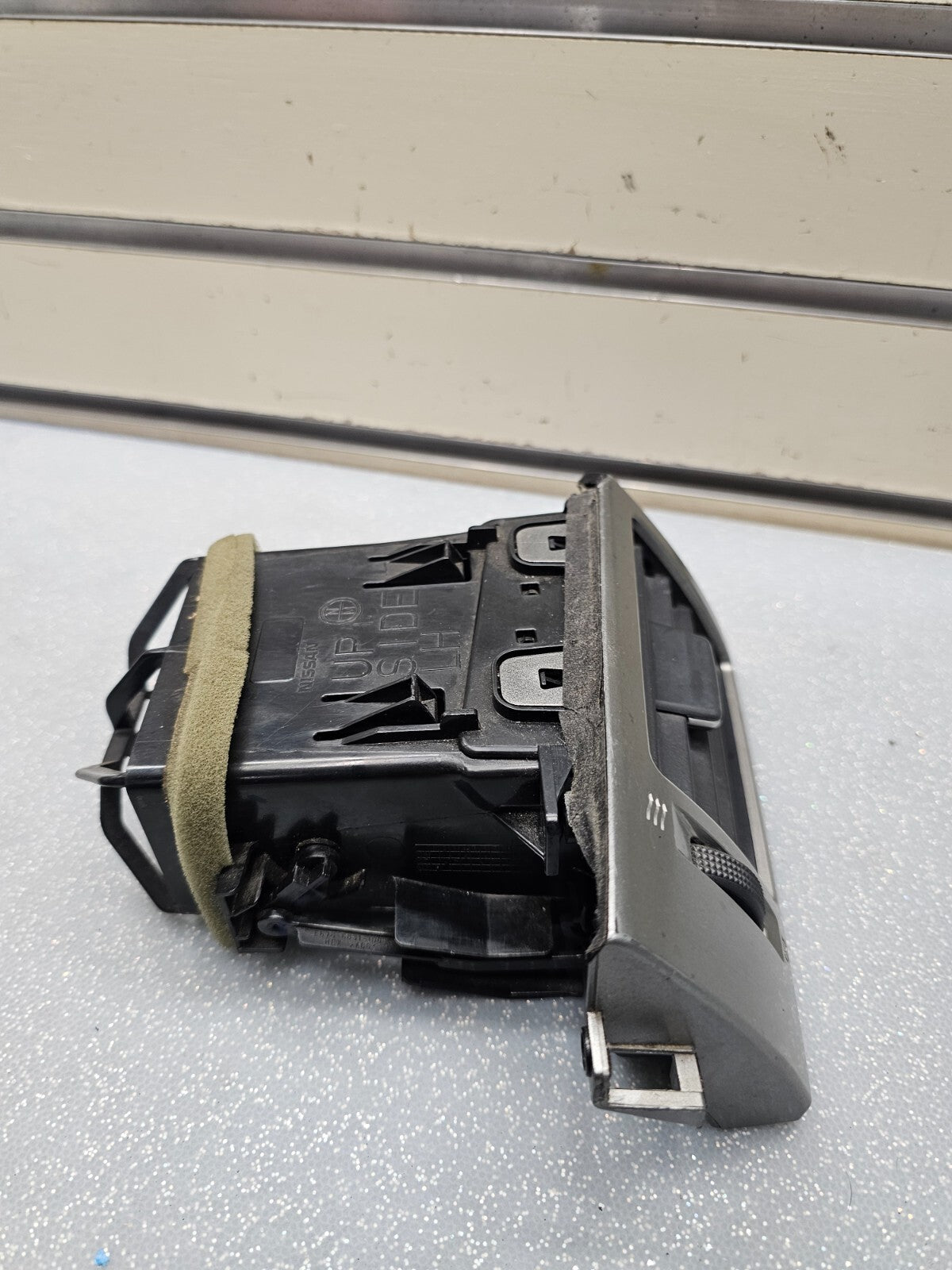🔥2007-2012 NISSAN VERSA DASH AIR VENT AC LH DRIVER SIDE OEM