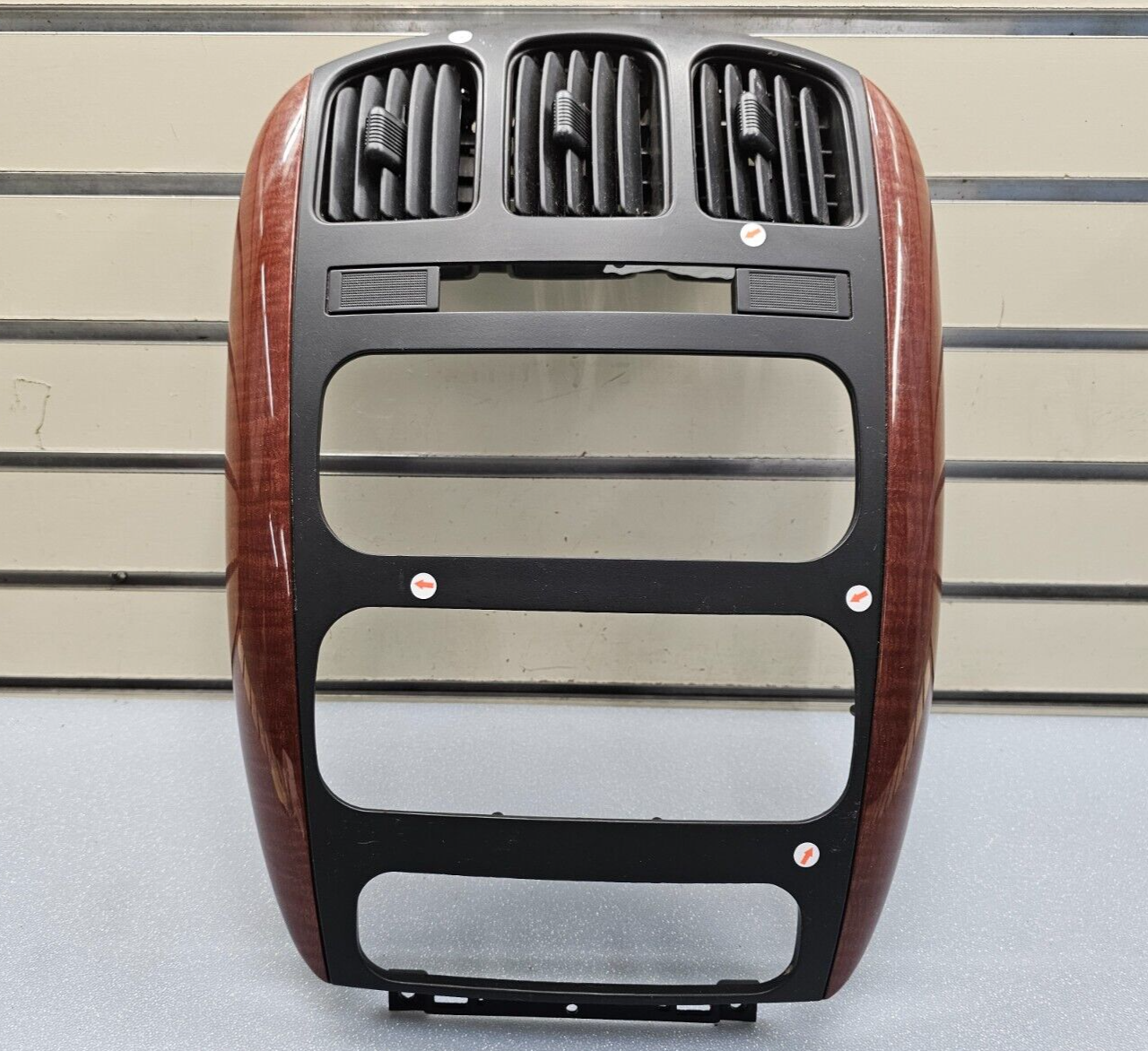 🔥01-07 Caravan Town Country Dash FM Radio Stereo Climate Trom Bezel Black/wood