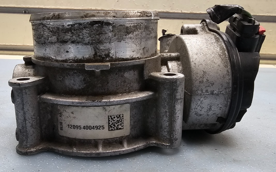 🔥2010-2015 Ford Explorer Mustang Focus Throttle Body Valve Assembly OEM