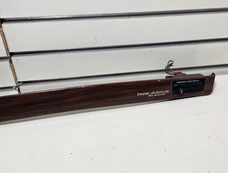 97-05 Buick Park Avenue Center Dash Heater Climate Control Bezel Trim Panel Wood