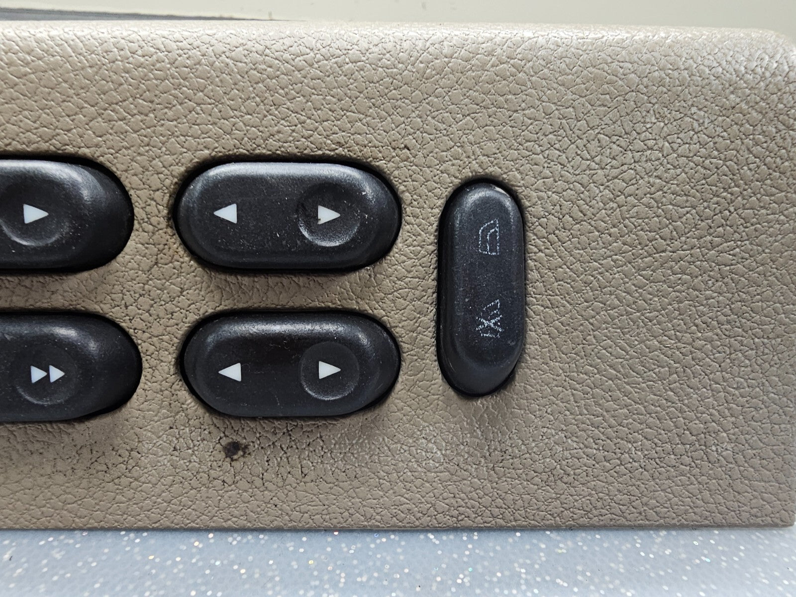 03-06 Ford Expedition Left Driver Master Door Window Control Switch Assembly Tan