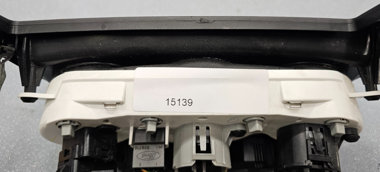 🔥05-07 FOCUS CENTER DASH RADIO STEREO CLIMATE CONTROL BEZEL TRIM PANEL BLACK