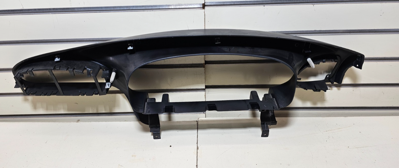 96-00 Caravan Voyager Dash instrument cluster Speedometer Tachometer Bezel Black