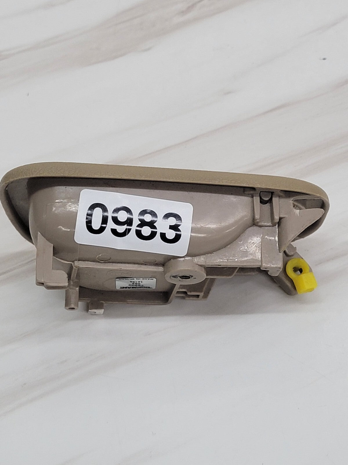 🔥 1998-2002 TOYOTA COROLLA INSIDE HANDLE RIGHT SIDE LOCK MANUAL Tan TY2543-LH